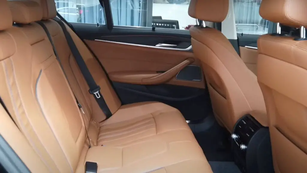 BMW 5 series back seats 