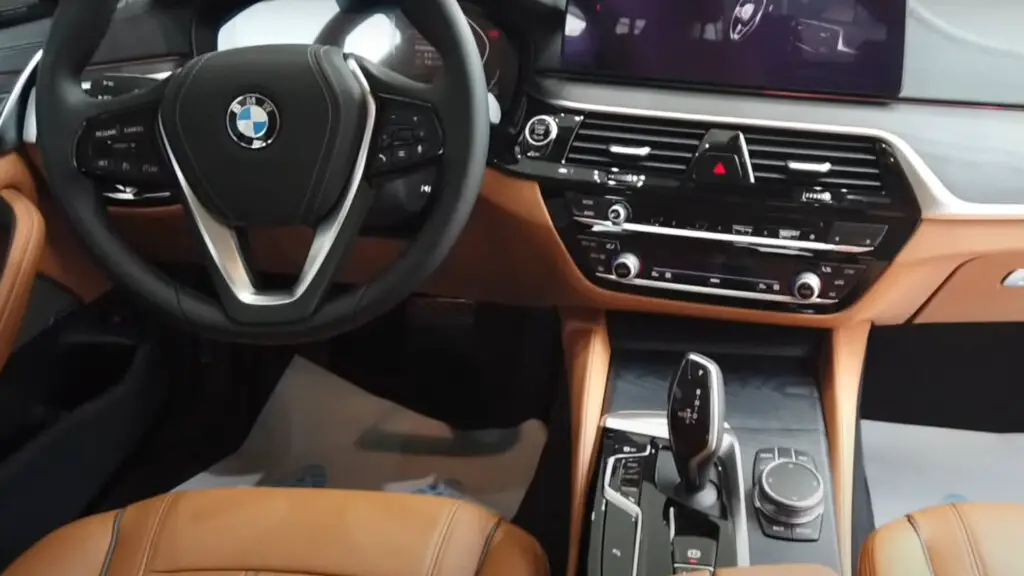 BMW 5 series interior center console