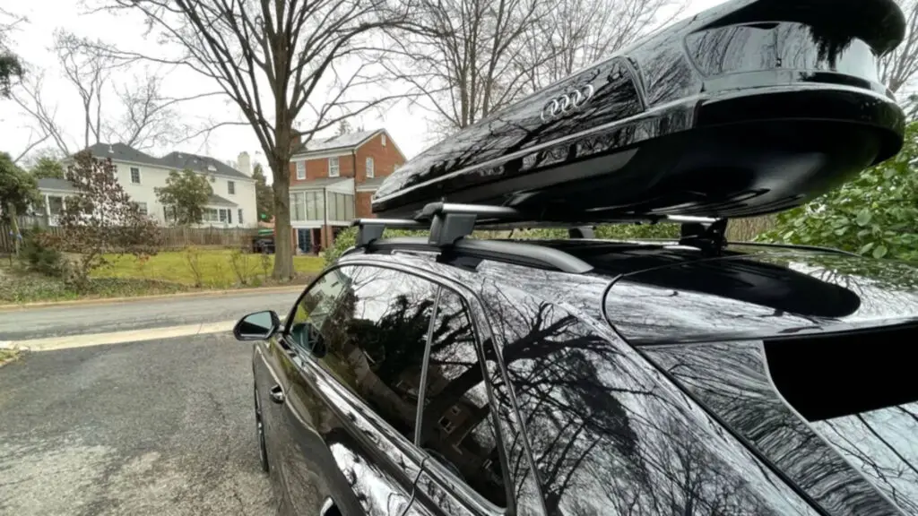 aerodynamic roof box 