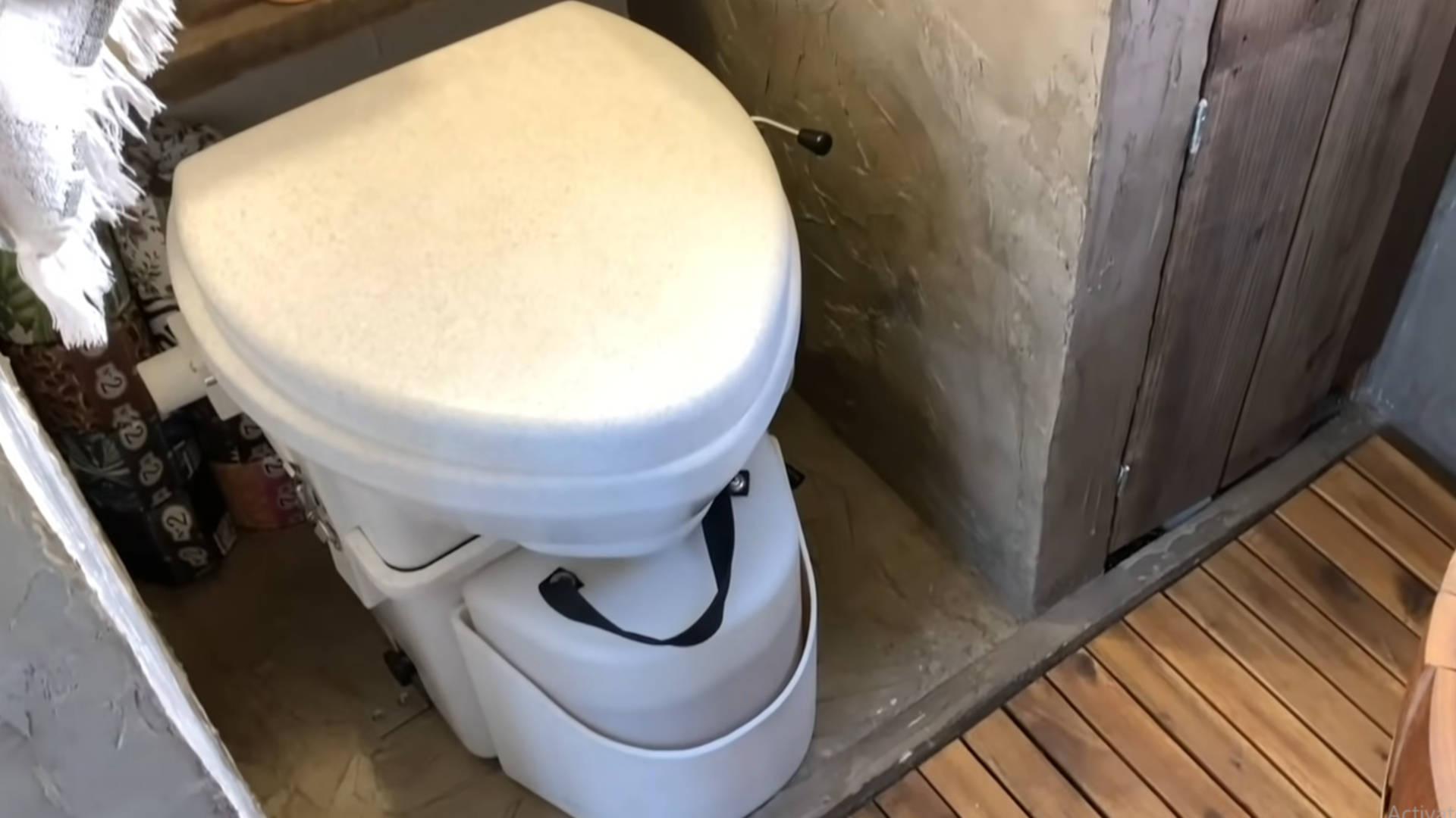 5 Best Low Profile RV Toilets Worth Checking In 2023 Cars Booster