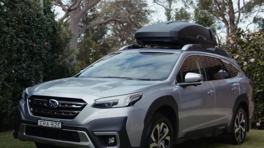 subaru outback roof box,subaru outback roof cargo box,best roof box for subaru outback,best roof cargo box for subaru outback,subaru outback thule roof box